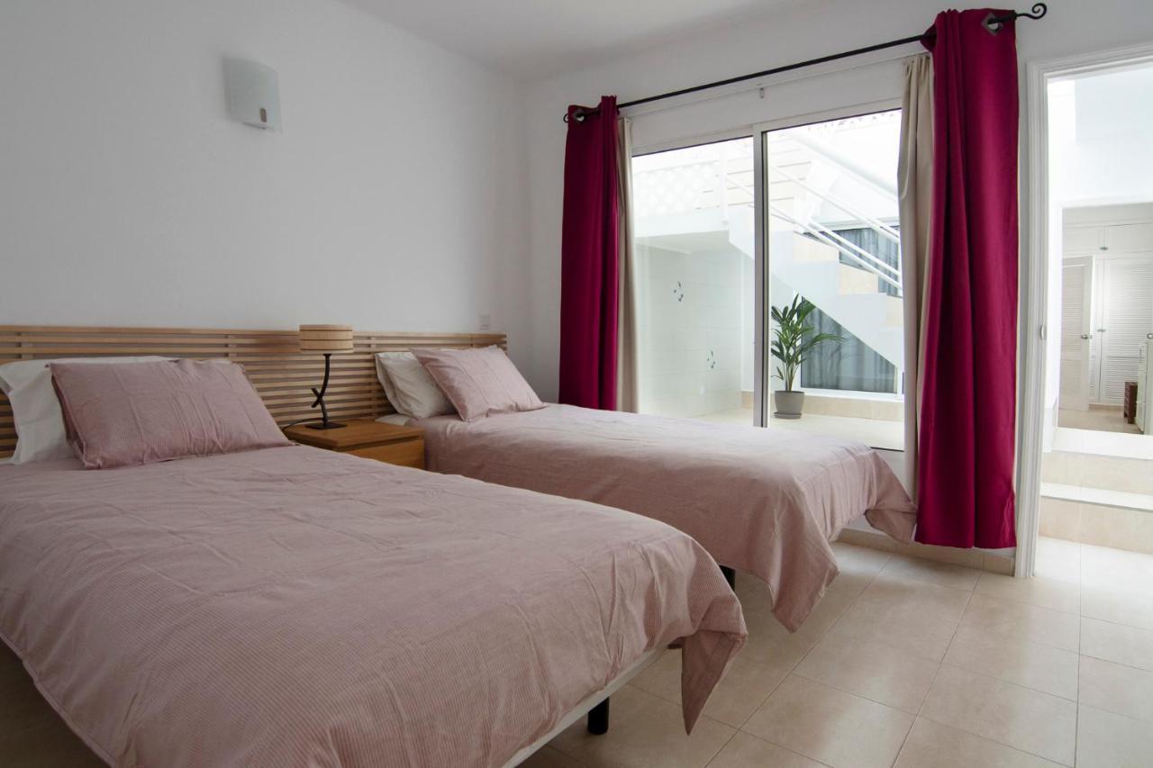 Maximilian House-Duplex Vista Al Mar En Complejo Con Piscina Apartment Puerto del Carmen  Exterior photo